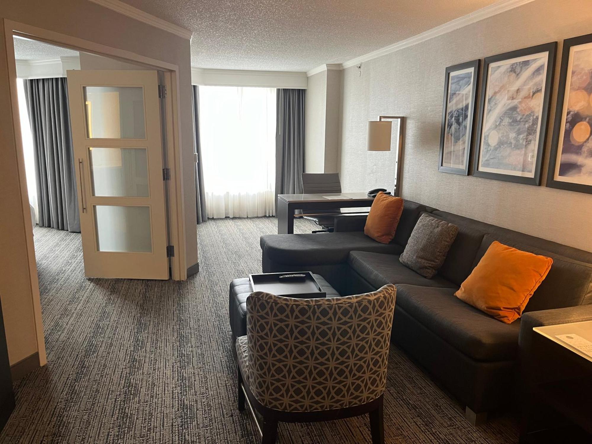 Chicago Marriott Suites O'Hare Rosemont Exterior foto