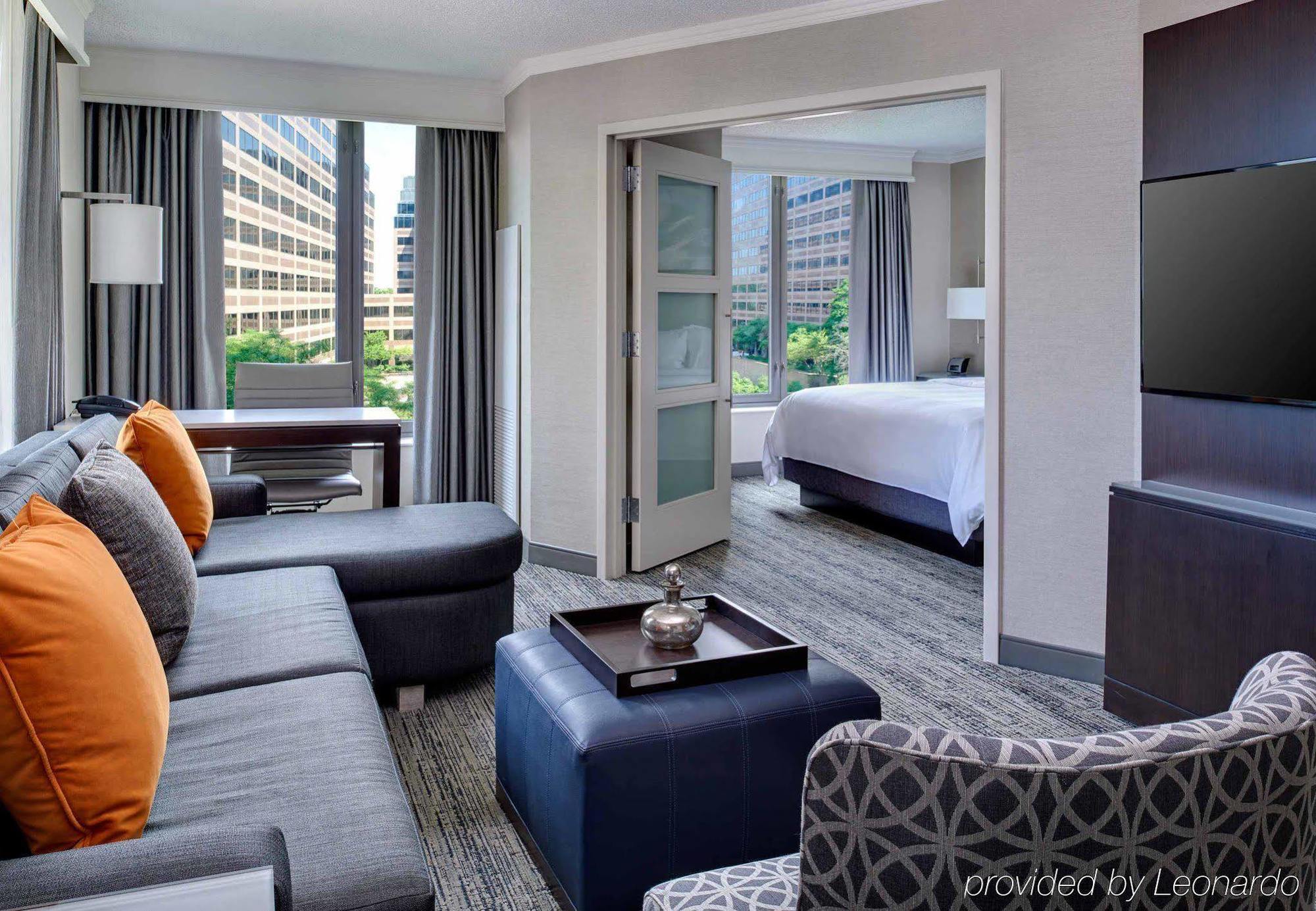 Chicago Marriott Suites O'Hare Rosemont Exterior foto